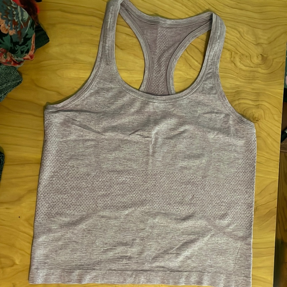Lavender Lululemon swiftly tech RB 2.0 tank size 8-race length